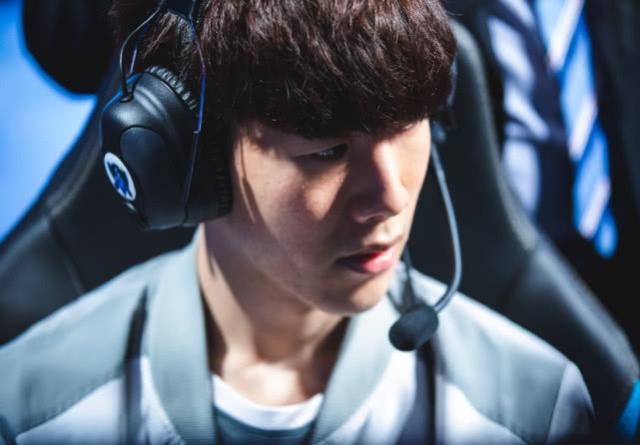 解析“赌债暴力”：地下博彩链条中不可回避的社会阴暗面。（揭示“赌债暴力”：地下博彩链条背后不容忽视的社会黑暗）