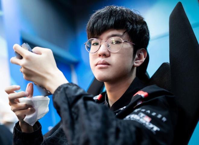 扑克历史中的小故事（扑克史上的逸闻趣事）