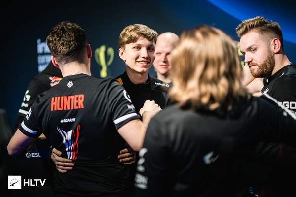 百家乐长期玩法解析（百家乐长期策略详解）